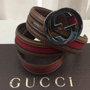 🆕 Gucci GG Iconic Red/Green ribbons leather Belt